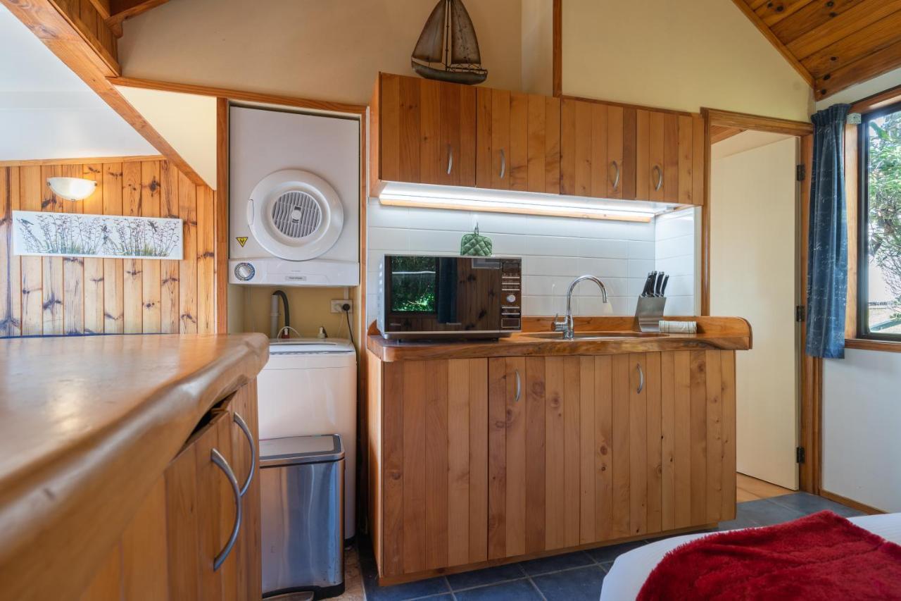 Supacute Character Cottage, Wifi, Sky Tv, Spa Bath, Spa Bath, Dble Kayak And Possibly A Car! Palm Beach Buitenkant foto